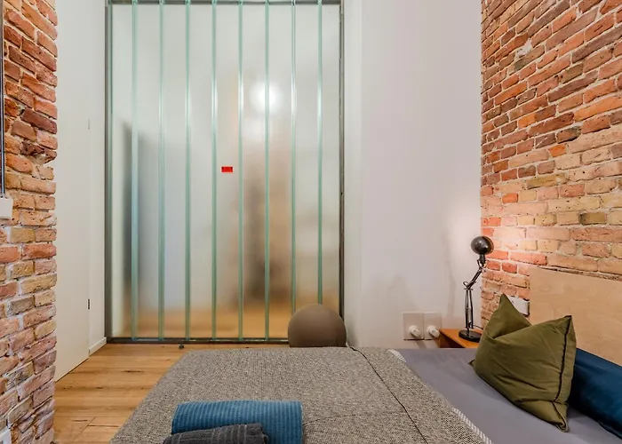 Spacious In Kreuzberg Apartament