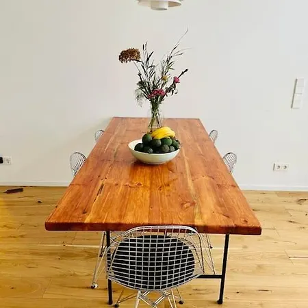 Apartment Spacious In Kreuzberg