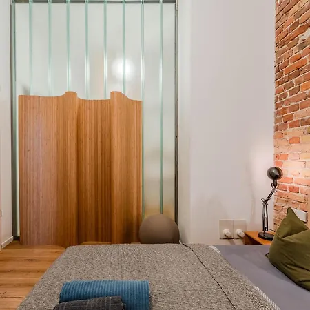 Апартаменты Spacious In Kreuzberg Берлин